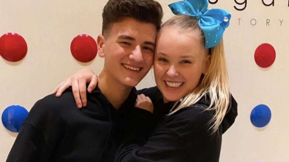 and Who Is JoJo Siwa Dating Currently? JoJo’s Exciting New Relationship