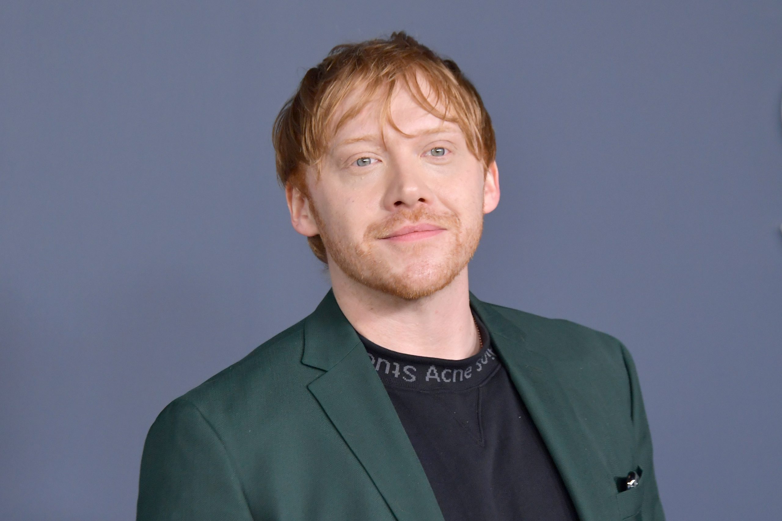 Rupert Grint Has A Whoopoing Net Worth In 2021 & Surprising Purchases