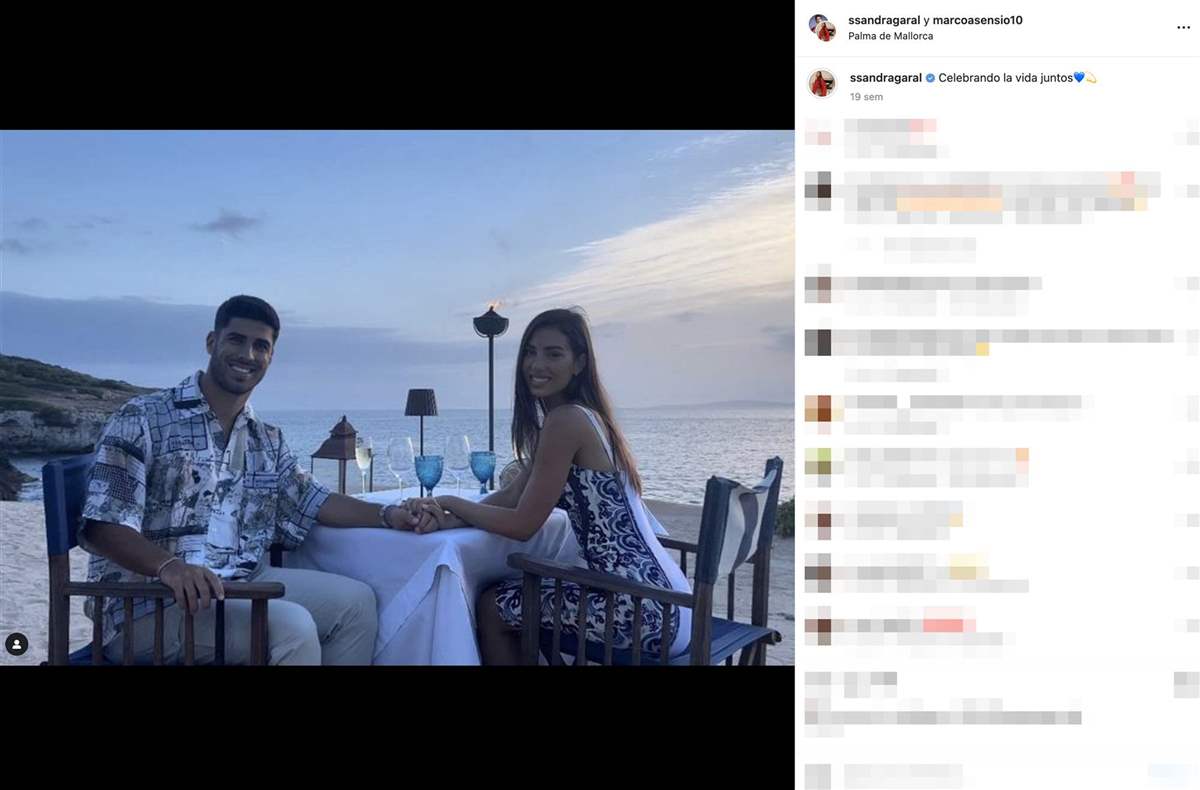 Sandra Garal and Marco Asensio in a romantic plan