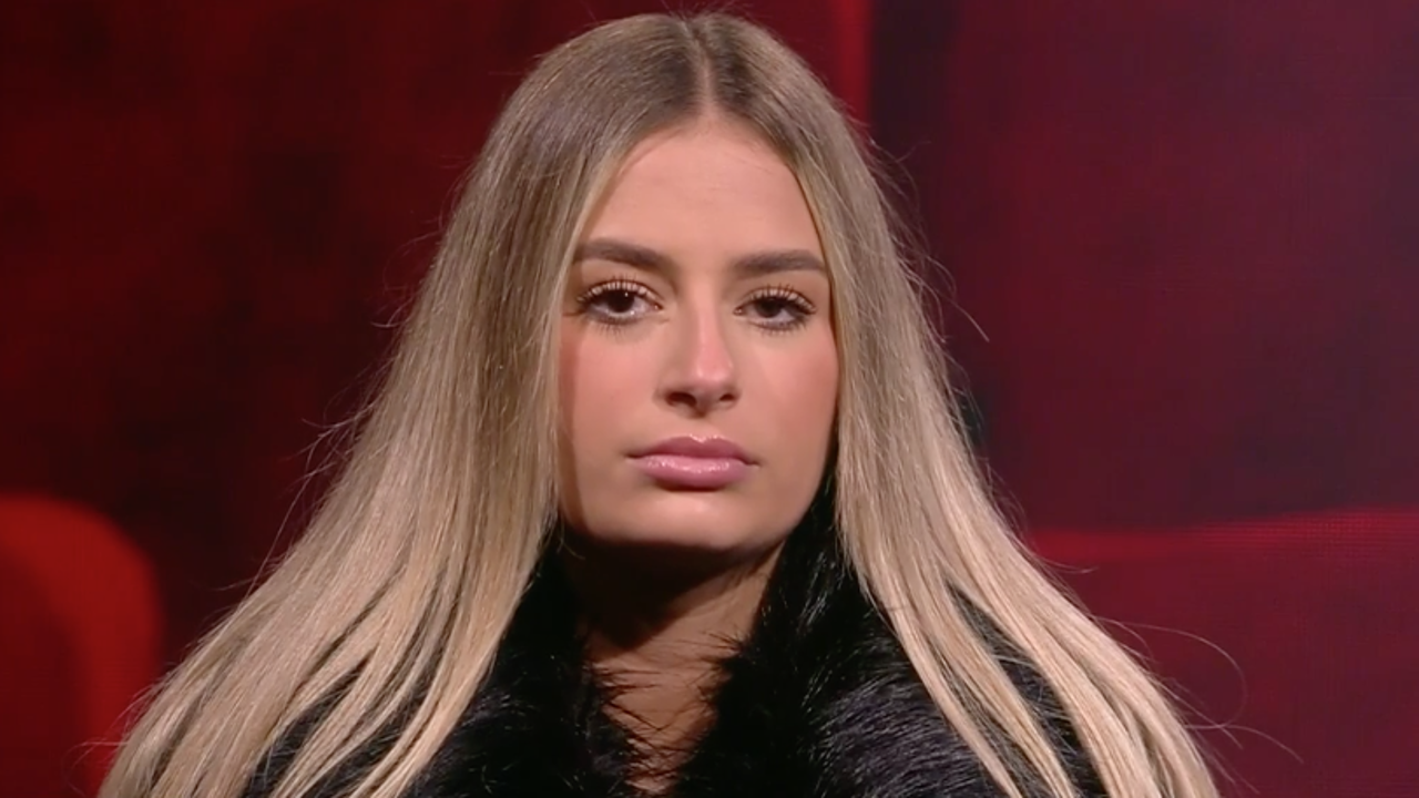 The surprising reaction of Laura, daughter of María José Galera, to the rain of darts from Nerea and Violeta in 'Big Brother'